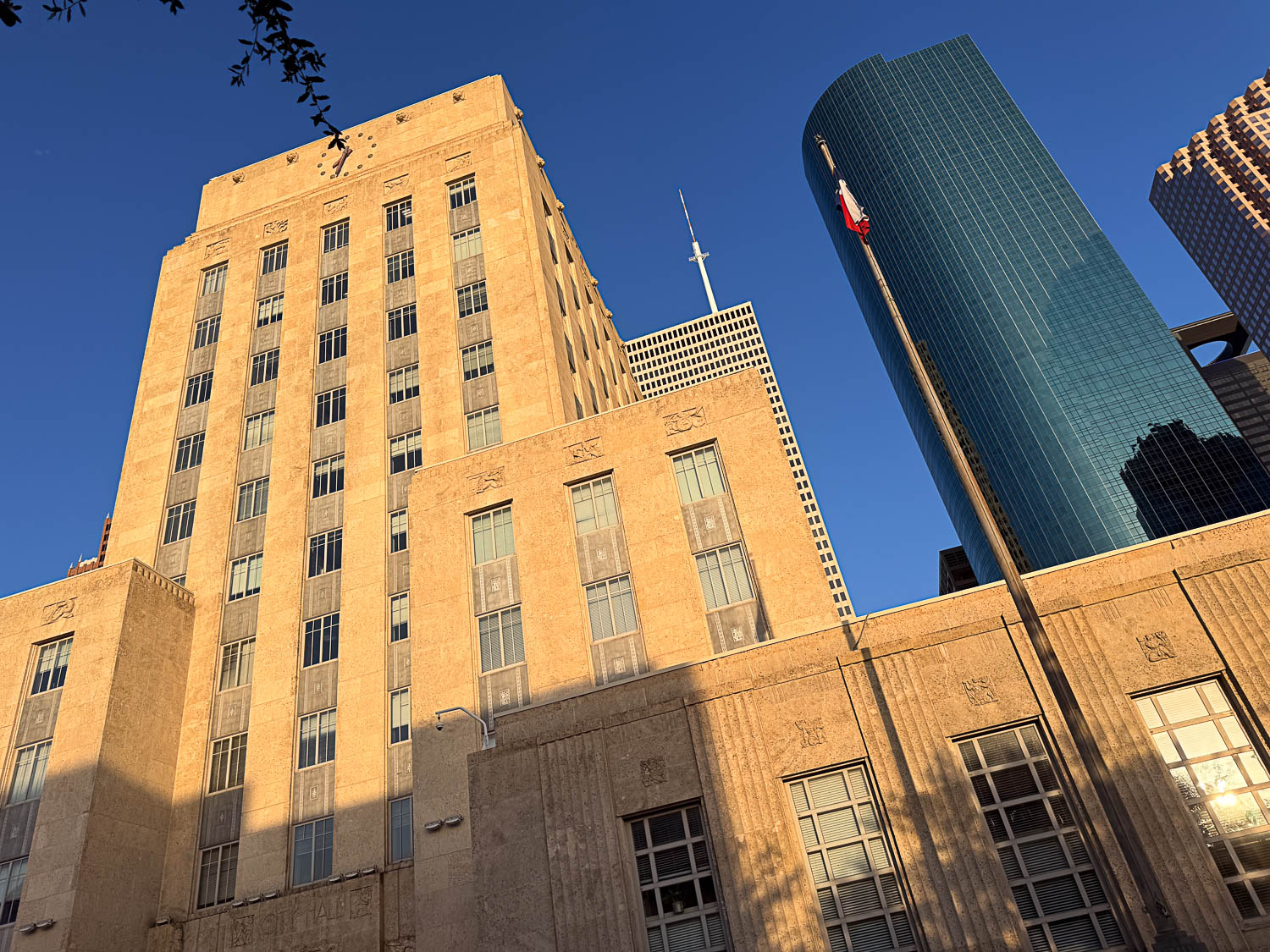 Downtown Houston, Esperson Building